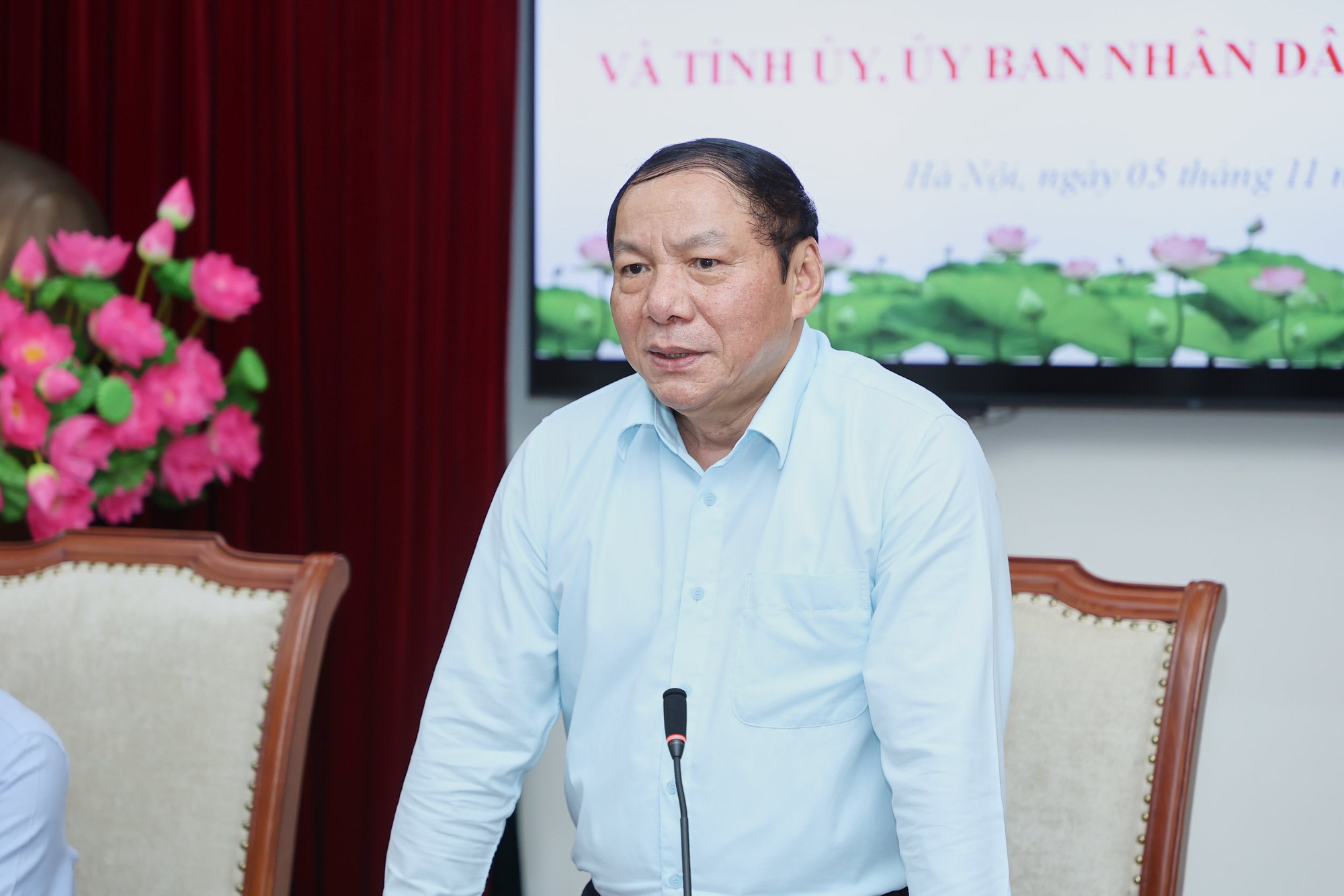 Bộ trưởng Nguyễn Văn Hùng: “Di tích lịch sử chính là báu vật vô giá của nhân dân Quảng Trị, phải giữ được thì mới phát triển lâu dài và bền vững” - Ảnh 5.