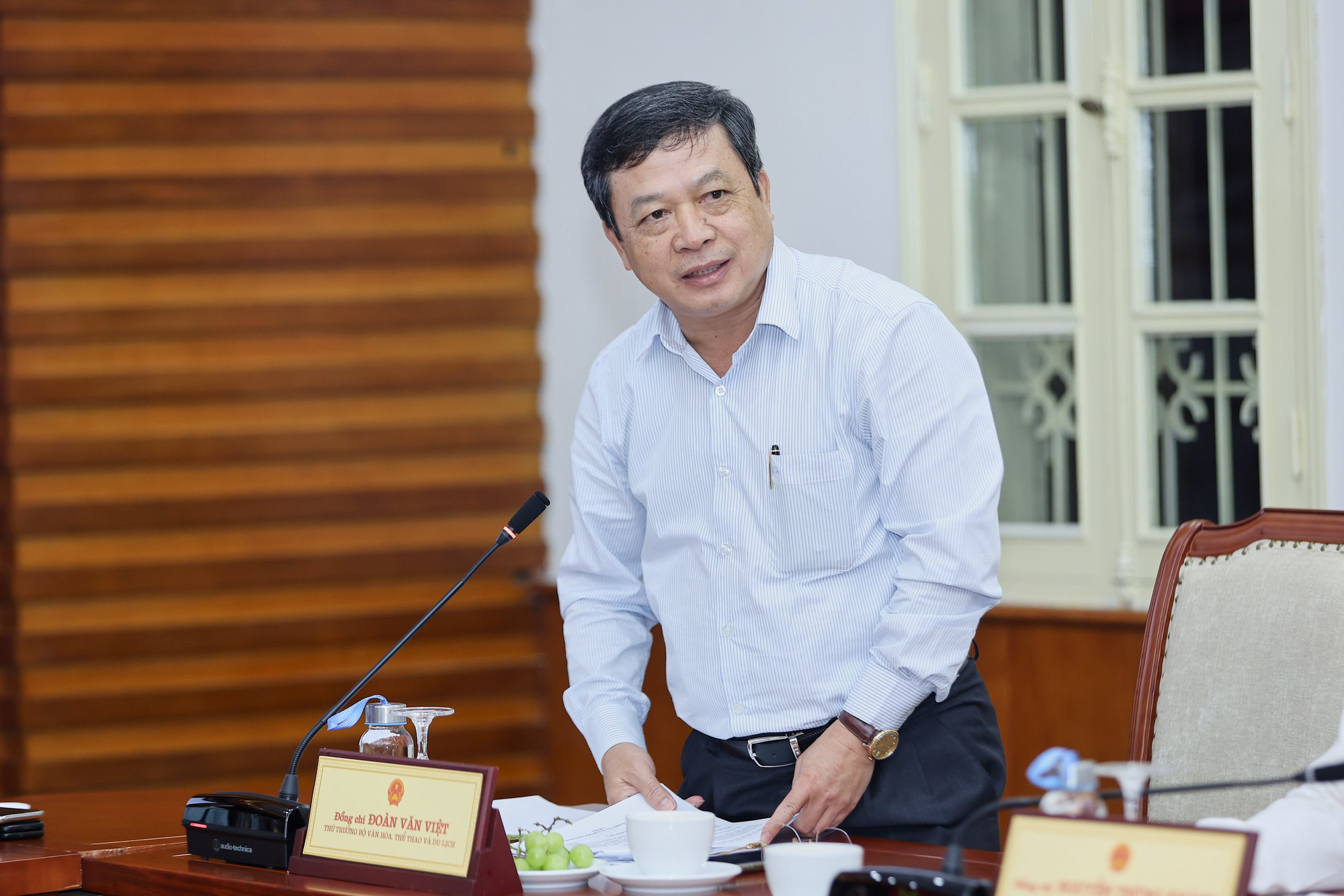 Bộ trưởng Nguyễn Văn Hùng: “Di tích lịch sử chính là báu vật vô giá của nhân dân Quảng Trị, phải giữ được thì mới phát triển lâu dài và bền vững” - Ảnh 3.