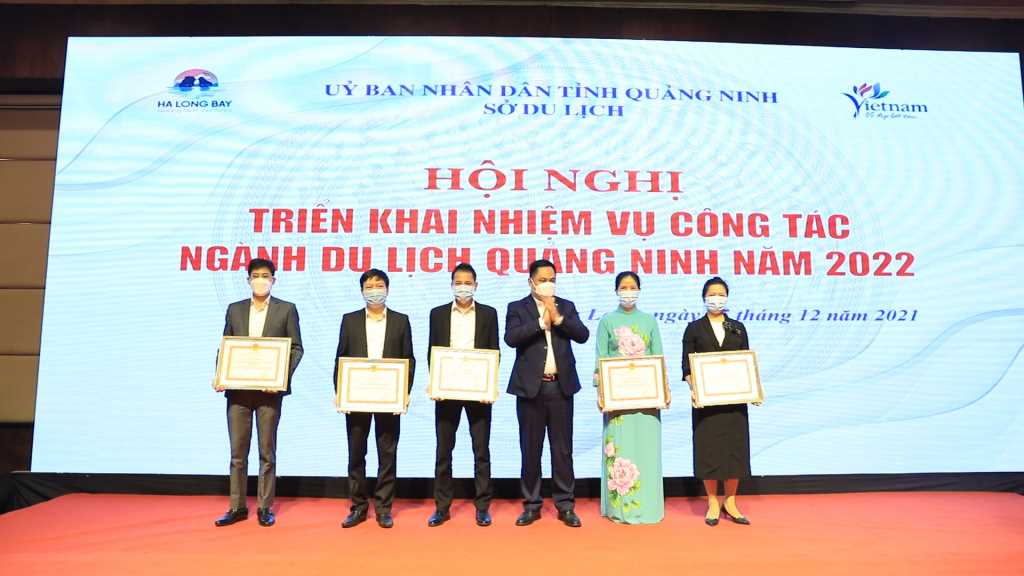 Du lịch Quảng Ninh phấn đấu đạt 9,5 triệu khách du lịch năm 2022 - Ảnh 5.