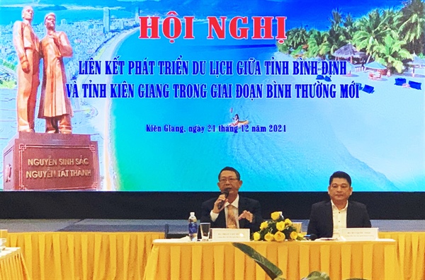 Kiên Giang và Bình Định ký kết hợp tác phát triển du lịch - Ảnh 1.