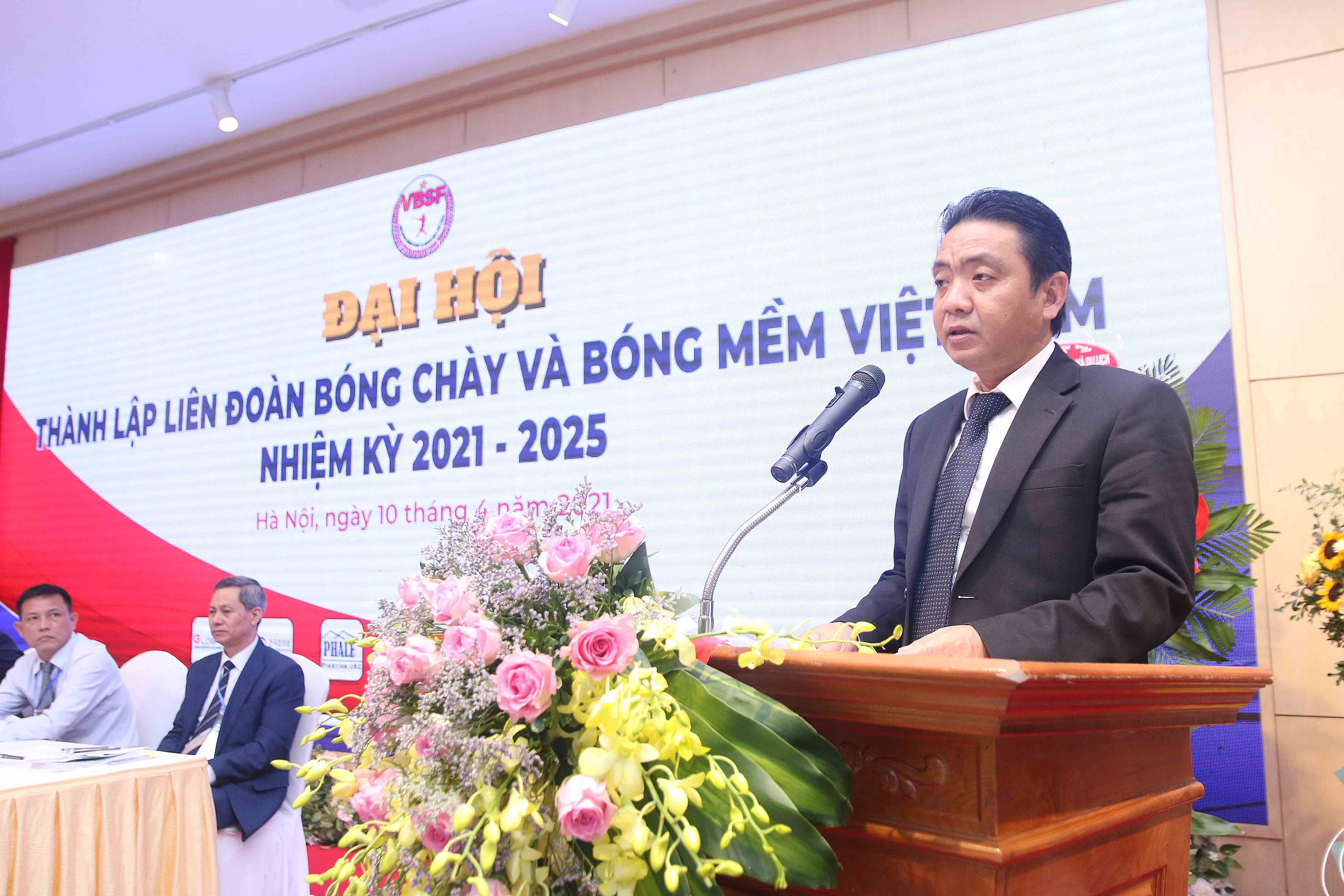 Ông Trần Đức Phấn giữ chức Chủ tịch Liên đoàn Bóng chày và Bóng mềm Việt Nam nhiệm kỳ 2021 – 2025 - Ảnh 1.