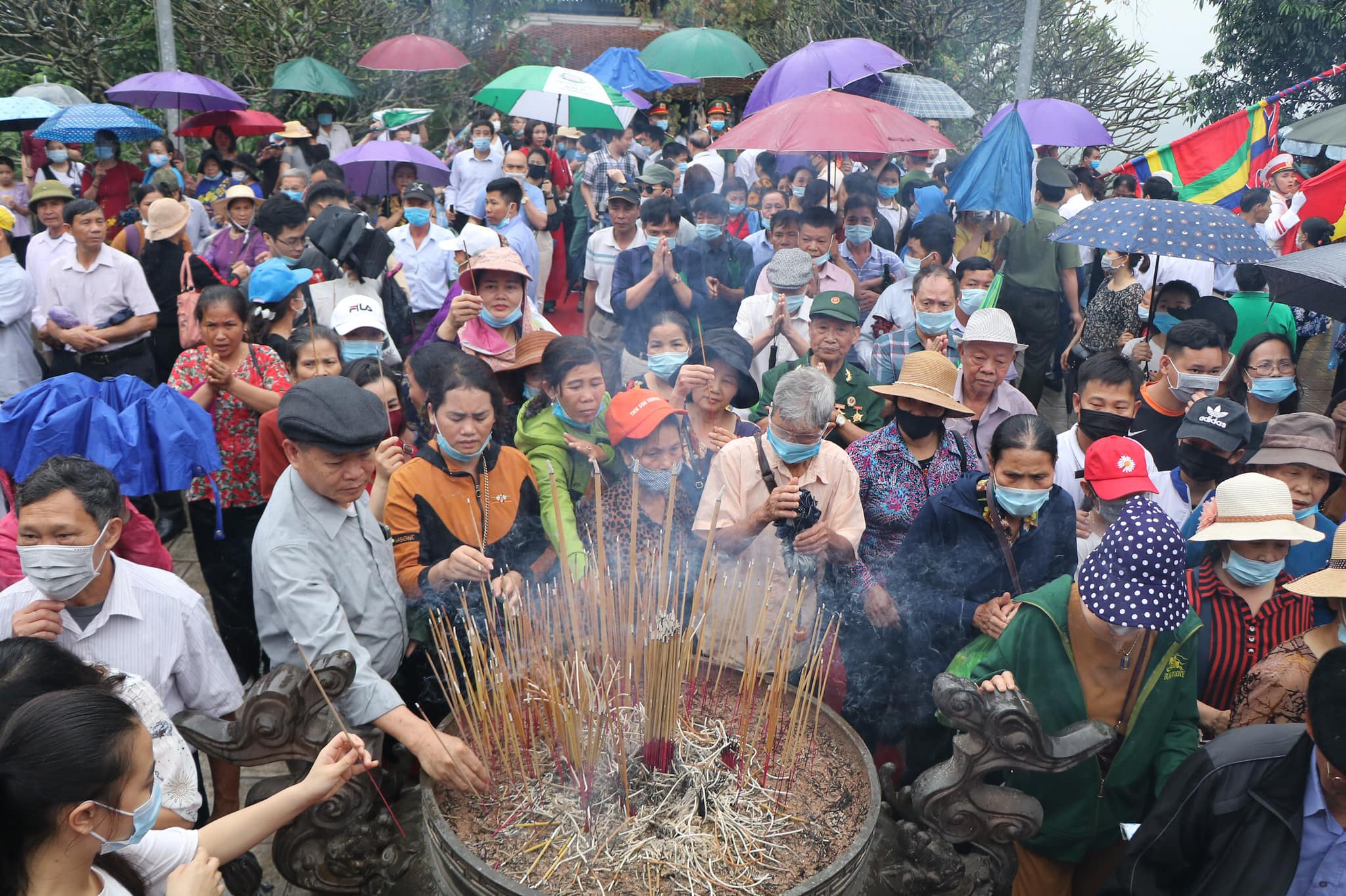 Long trọng tổ chức Lễ giỗ Đức Quốc Tổ Lạc Long Quân và dâng hương Tổ Mẫu Âu Cơ - Ảnh 2.