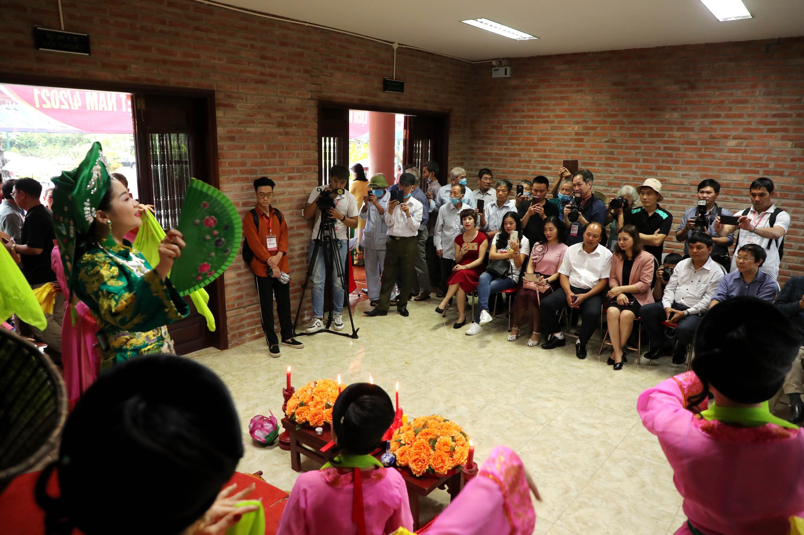 Trưng bày 30 loại nhạc cụ truyền thống tiêu biểu của các dân tộc Việt Nam - Ảnh 10.