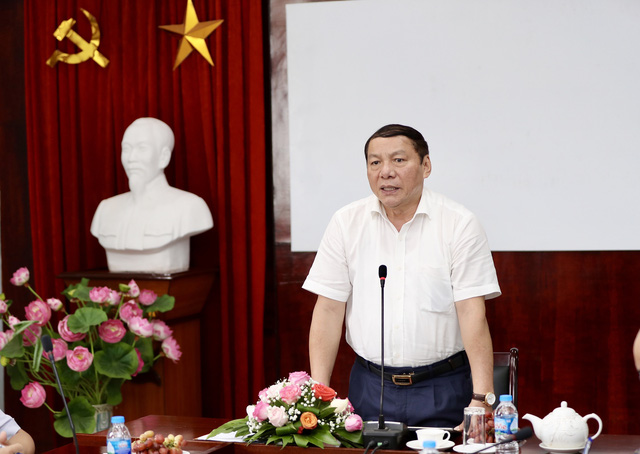 Phê chuẩn bổ nhiệm ông Nguyễn Văn Hùng giữ chức Bộ trưởng Bộ Văn hóa, Thể thao và Du lịch - Ảnh 1.