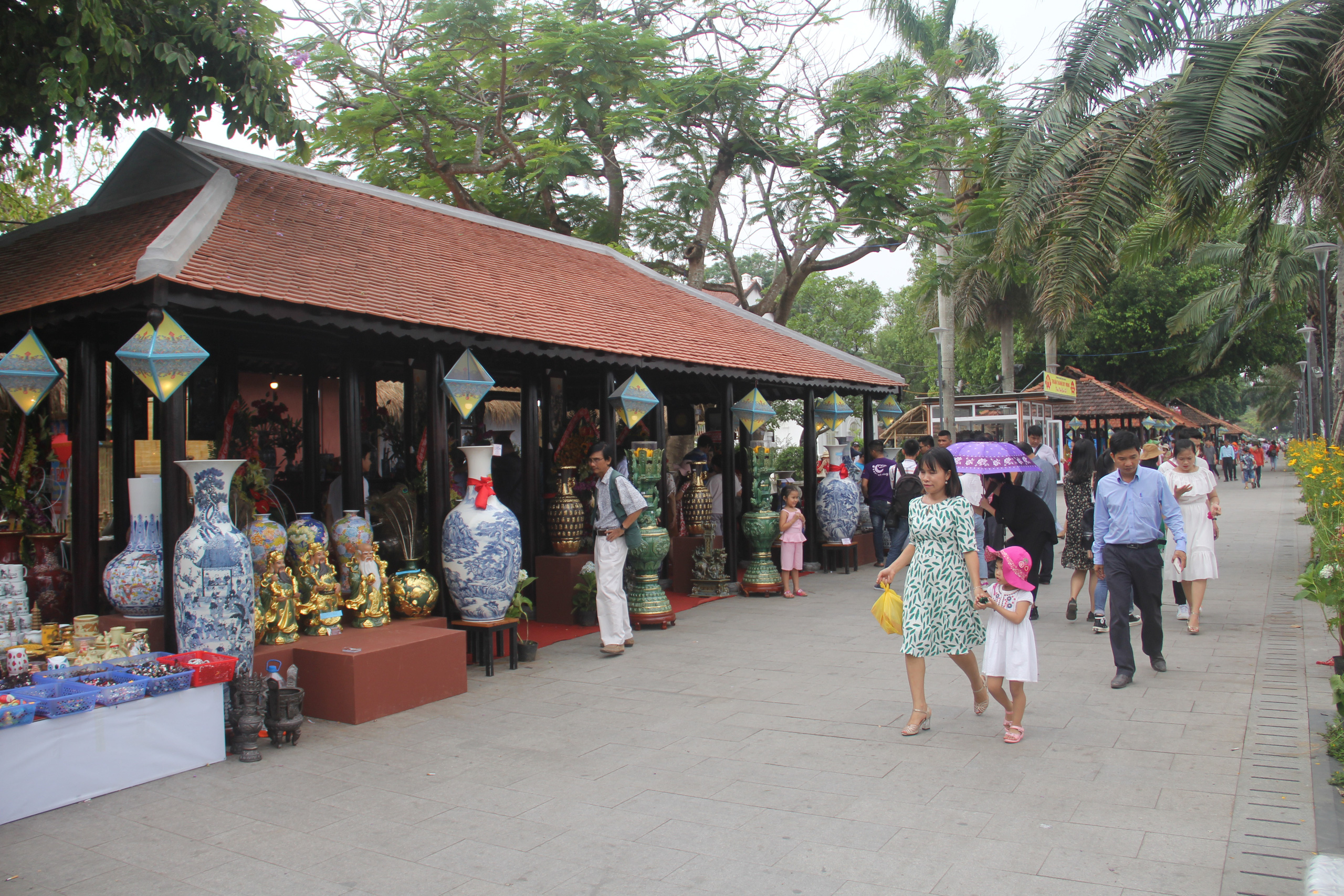 Festival Nghề truyền thống Huế 2021: Đề cao tính truyền thống gắn với hội nhập và phát triển - Ảnh 3.