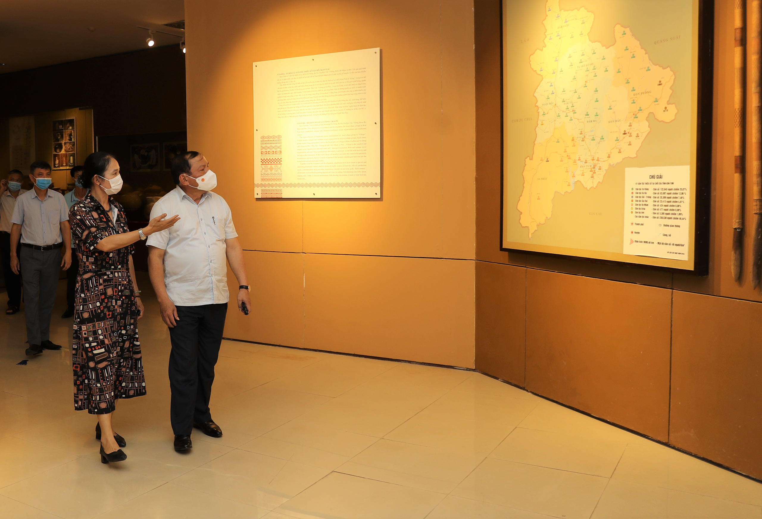 Bộ trưởng Nguyễn Văn Hùng thăm Di tích lịch sử cấp Quốc gia Ngục Kon Tum và Bảo tàng tỉnh Kon Tum - Ảnh 9.