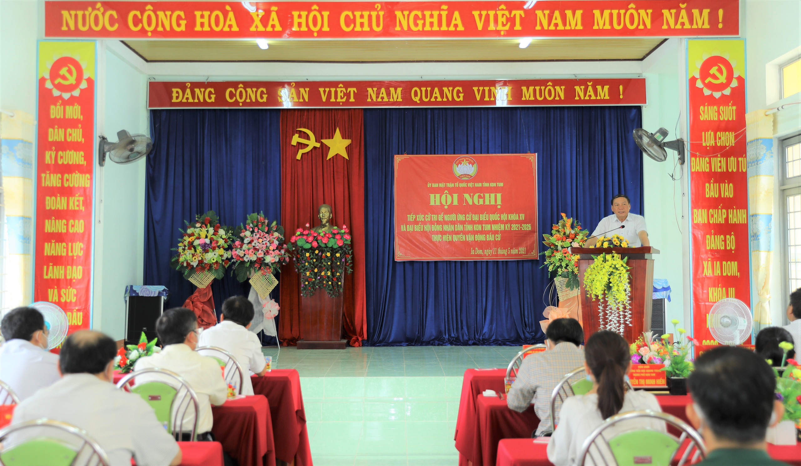 Bộ trưởng Nguyễn Văn Hùng: &quot;Đã hứa với cử tri cái gì thì phải nỗ lực hết sức để thực hiện, không phải hứa xong rồi để đó&quot; - Ảnh 2.