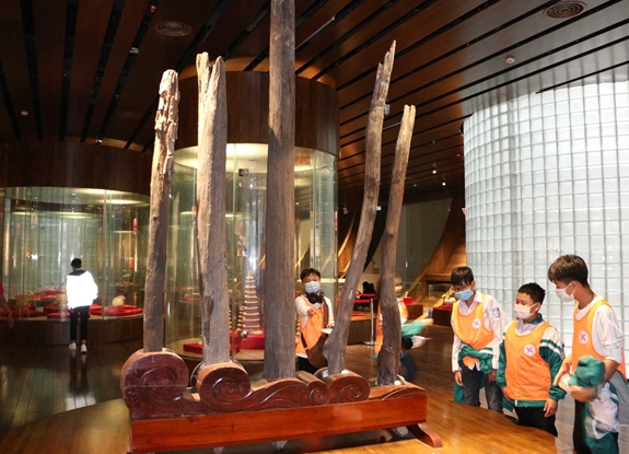 Bảo tàng Quảng Ninh đổi mới để hút khách du lịch - Ảnh 1.