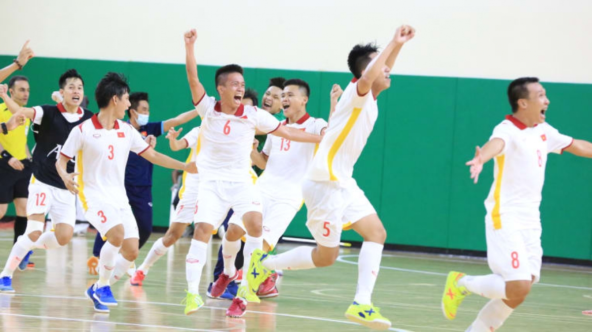 Bộ trưởng Nguyễn Văn Hùng chúc mừng Đội tuyển Futsal quốc gia lần thứ hai có mặt tại Vòng chung kết Giải Futsal Vô địch thế giới - Ảnh 1.