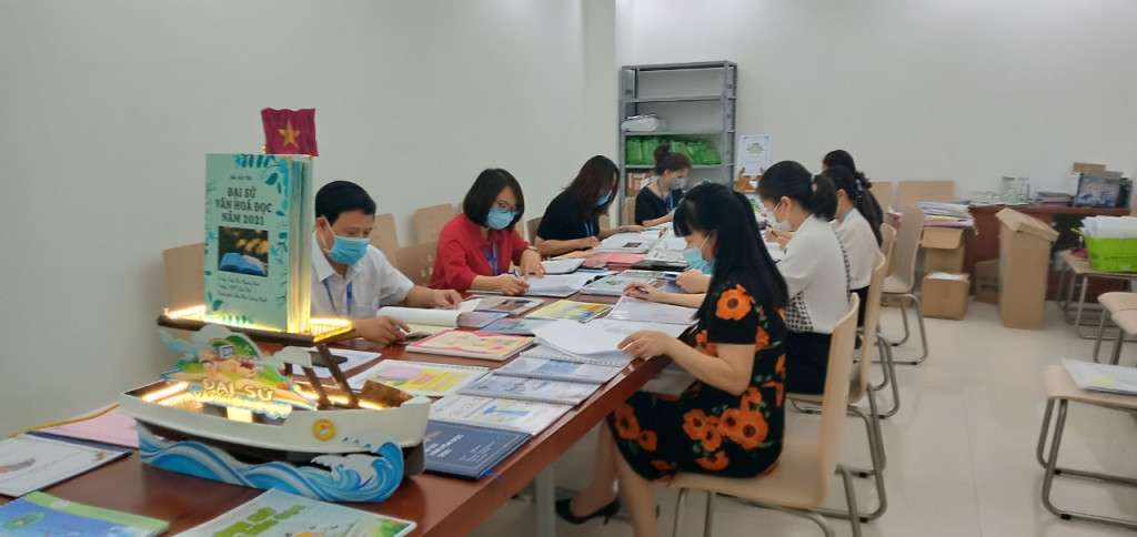 Quảng Ninh: Chấm sơ khảo cuộc thi Đại sứ Văn hóa đọc - Ảnh 1.