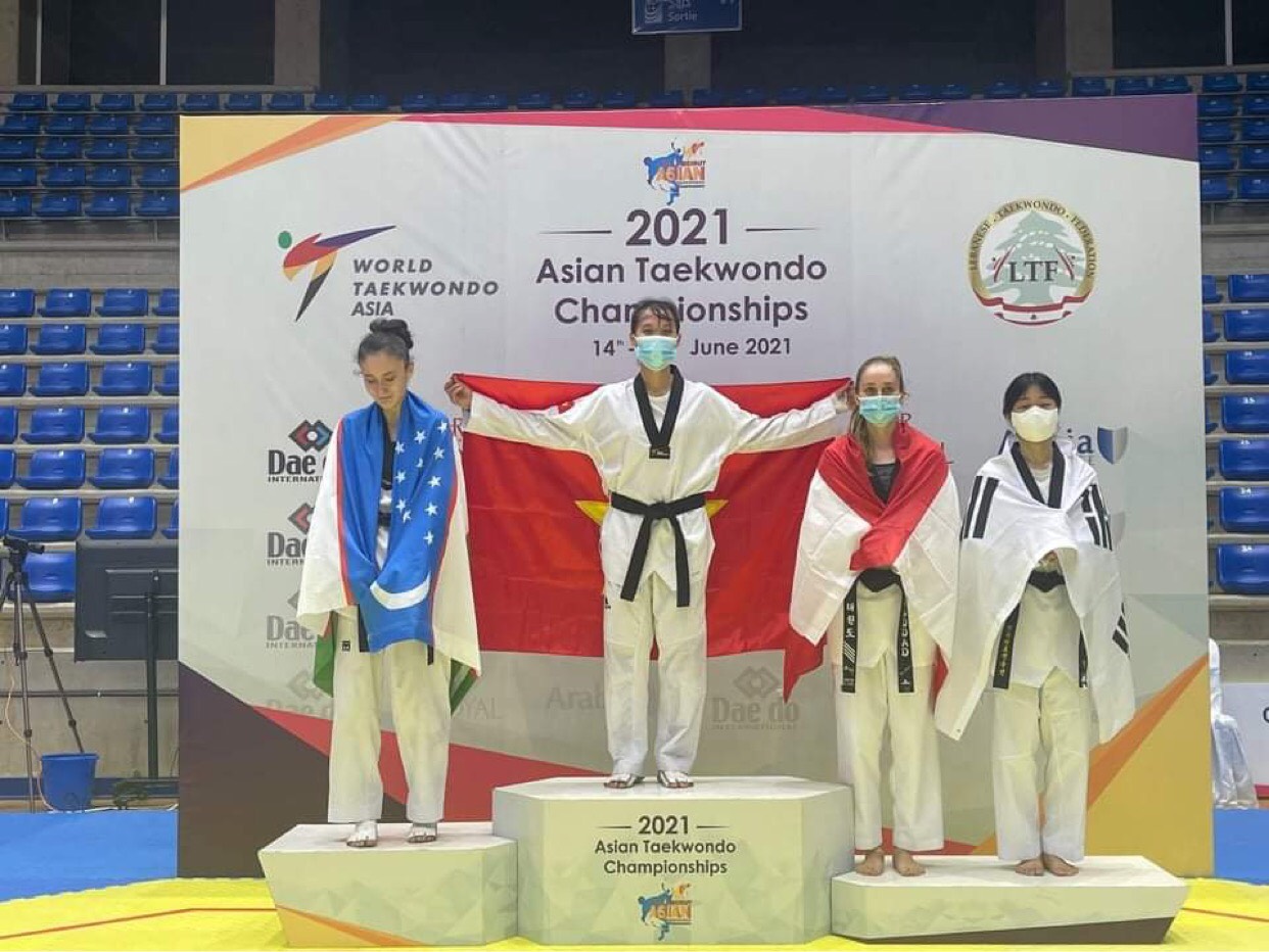 Trương Thị Kim Tuyền giành huy chương vàng giải vô địch Taekwondo địch Châu Á - Ảnh 1.