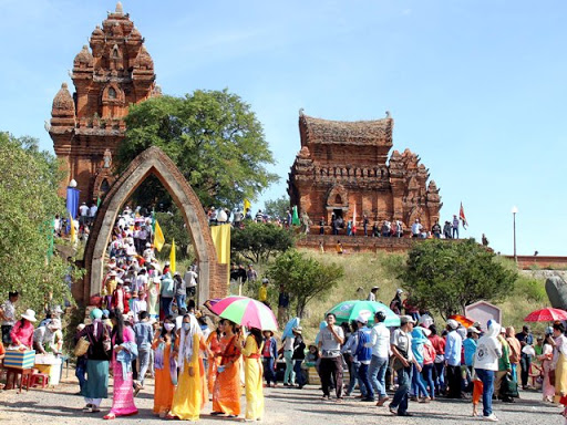 Ninh Thuận mở cửa trở lại nhiều hoạt động dịch vụ, du lịch nội địa - Ảnh 1.