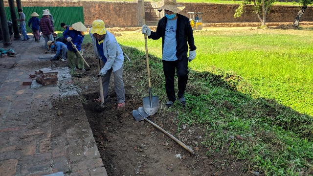 Thừa Thiên Huế: Xuất lộ dấu vết nền móng gốc của hai nhà che Cửu vị thần công - Ảnh 1.