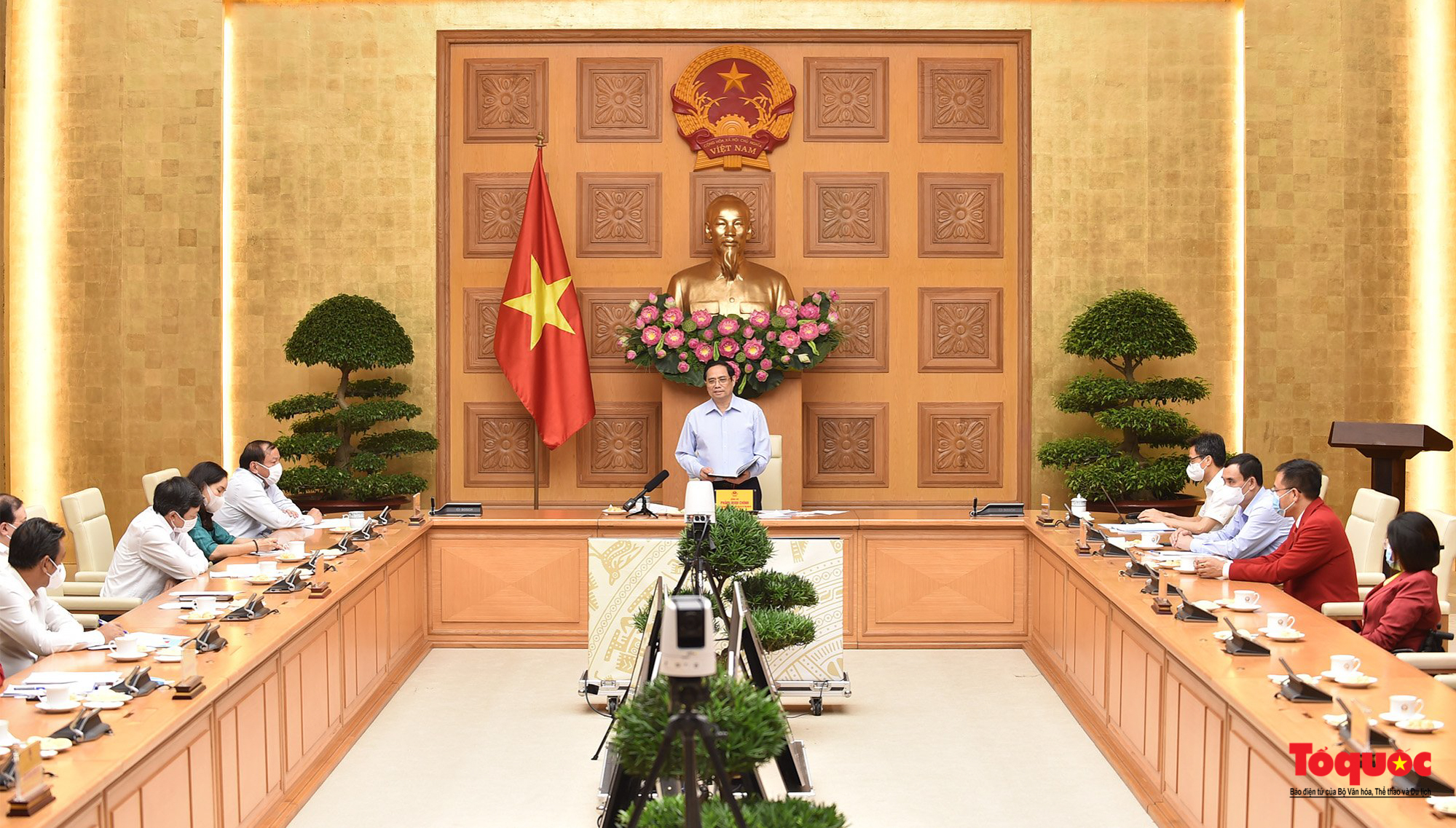 Chùm ảnh: Thủ tướng Phạm Minh Chính gặp mặt đoàn thể thao Việt Nam tham dự Olympic Tokyo 2020 - Ảnh 1.