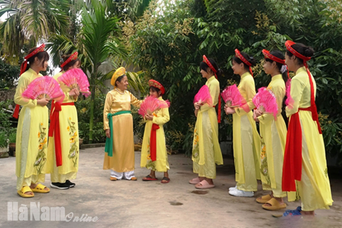 Hà Nam: Phát huy giá trị Di sản văn hóa phi vật thể quốc gia hát Dặm Quyển Sơn - Ảnh 1.