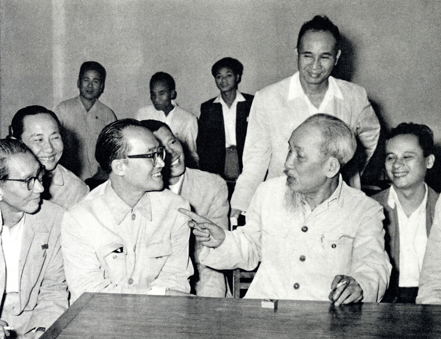 Hồ Chí Minh với việc xây dựng lực lượng cách mạng và sự vận dụng của Đảng  trong tình hình hiện nay  Tạp chí Tuyên giáo