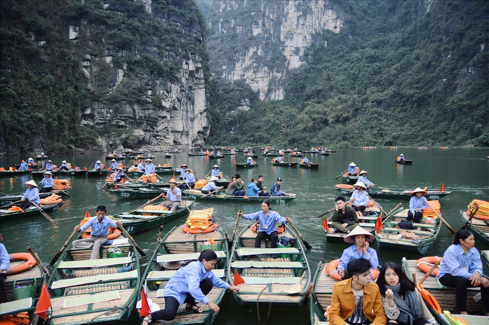 Ninh Bình: Phát triển du lịch bền vững, đảm bảo sinh kế của người dân trong khu di sản Tràng An - Ảnh 2.