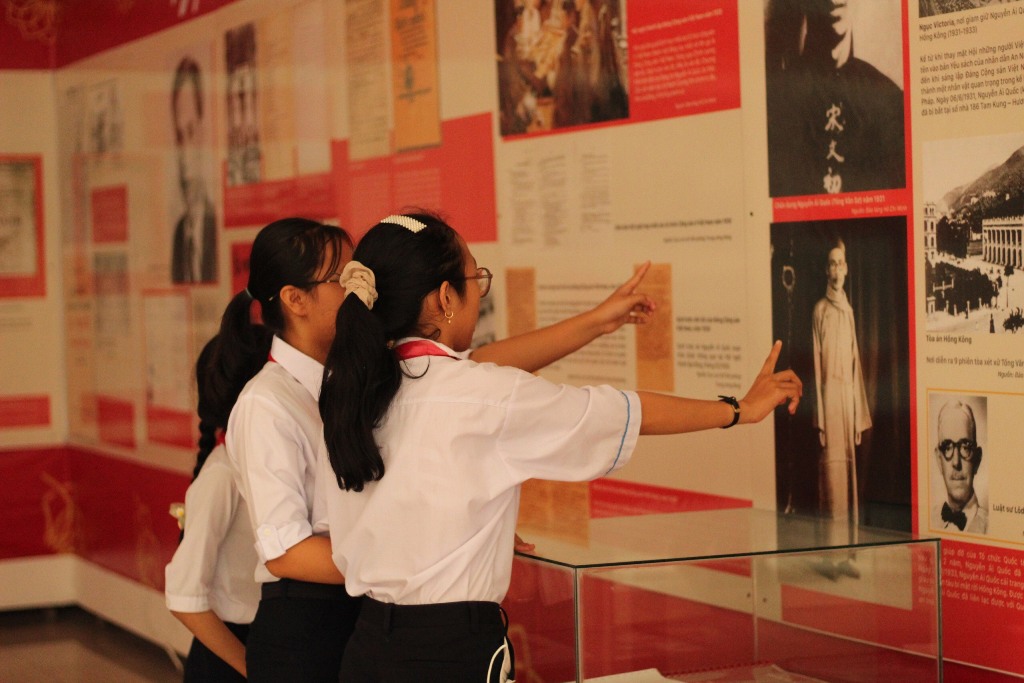 Thừa Thiên Huế: Thống kê, sưu tầm các loại hình di sản văn hóa phi vật thể về Chủ tịch Hồ Chí Minh - Ảnh 1.