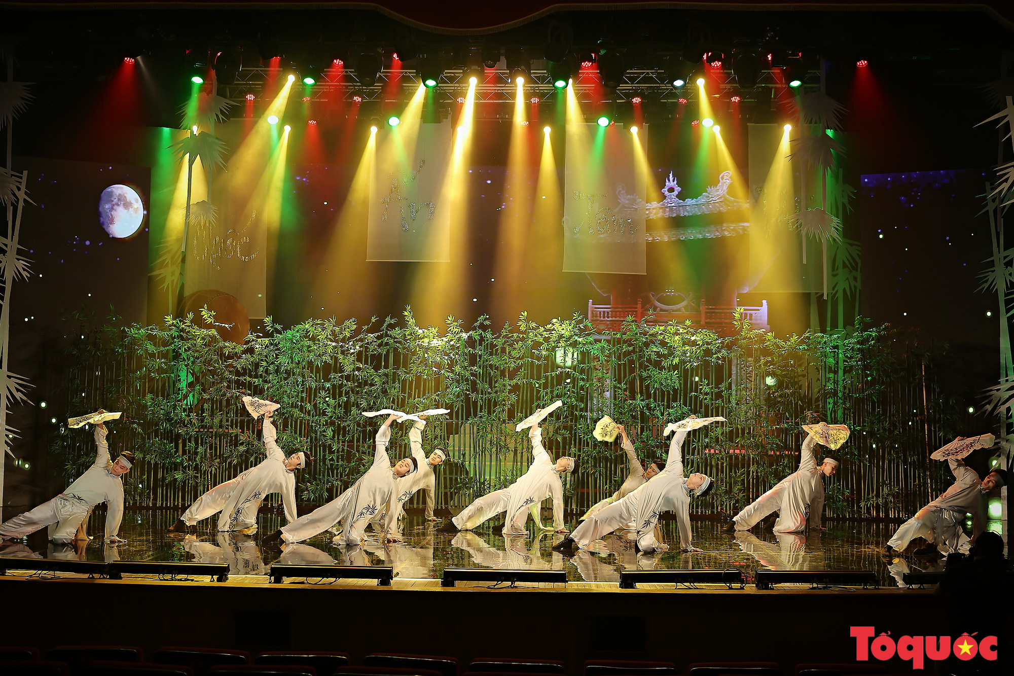 Chương trình “Giai điệu Việt”: Món quà nghệ thuật đặc sắc của cộng đồng các dân tộc Việt Nam - Ảnh 5.