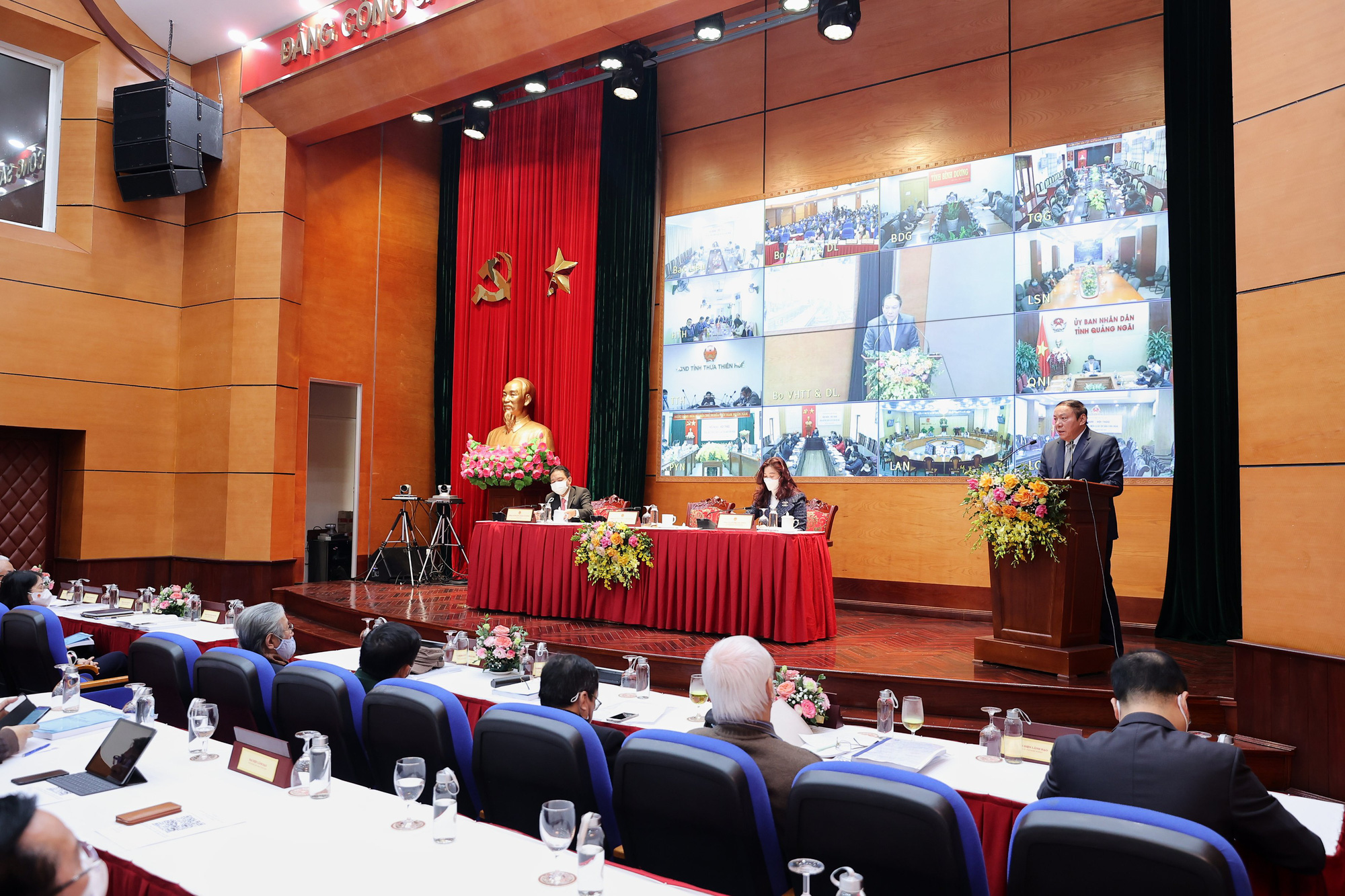 Bộ trưởng Nguyễn Văn Hùng nêu bốn điểm “nghẽn” về di sản văn hóa - Ảnh 2.