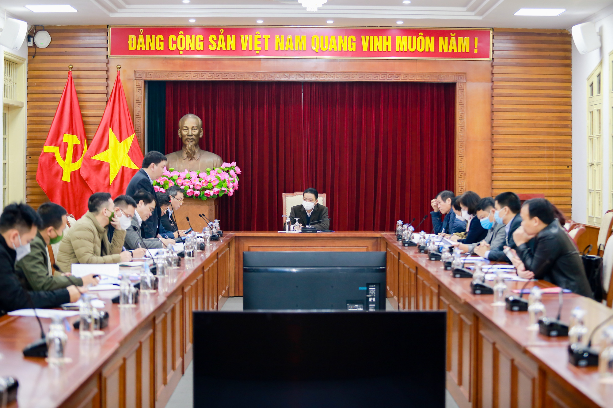 Thứ trưởng Hoàng Đạo Cương yêu cầu nâng cấp độ phòng, chống dịch trong trận tuyển Việt Nam gặp tuyển Trung Quốc - Ảnh 2.