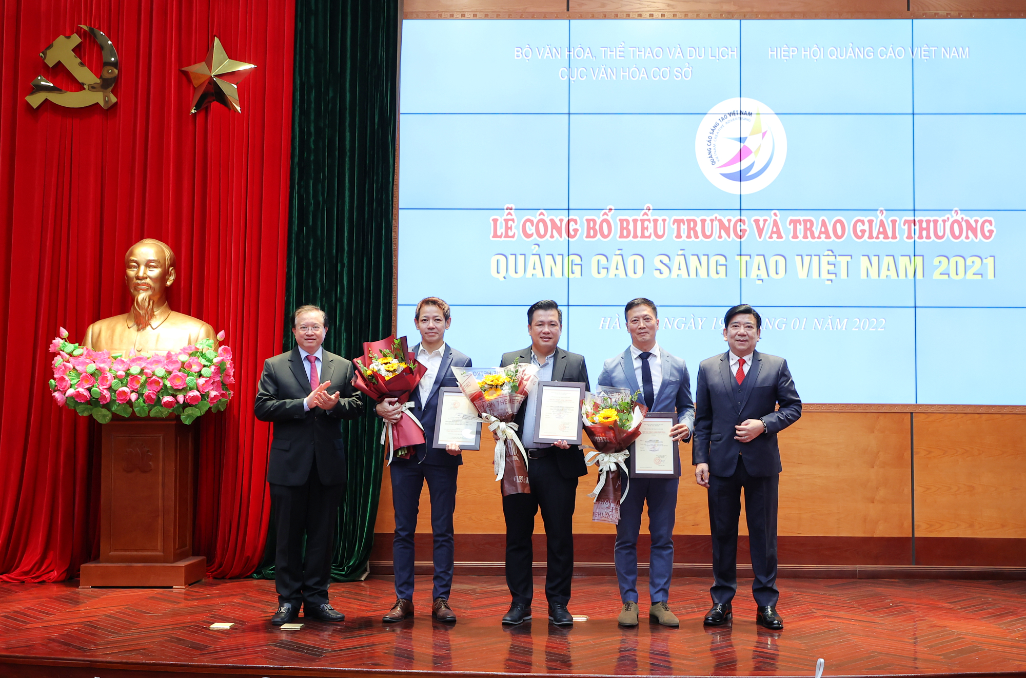 Trao giải cuộc thi &quot;Giải thưởng Quảng cáo sáng tạo Việt Nam năm 2021&quot; - Ảnh 1.
