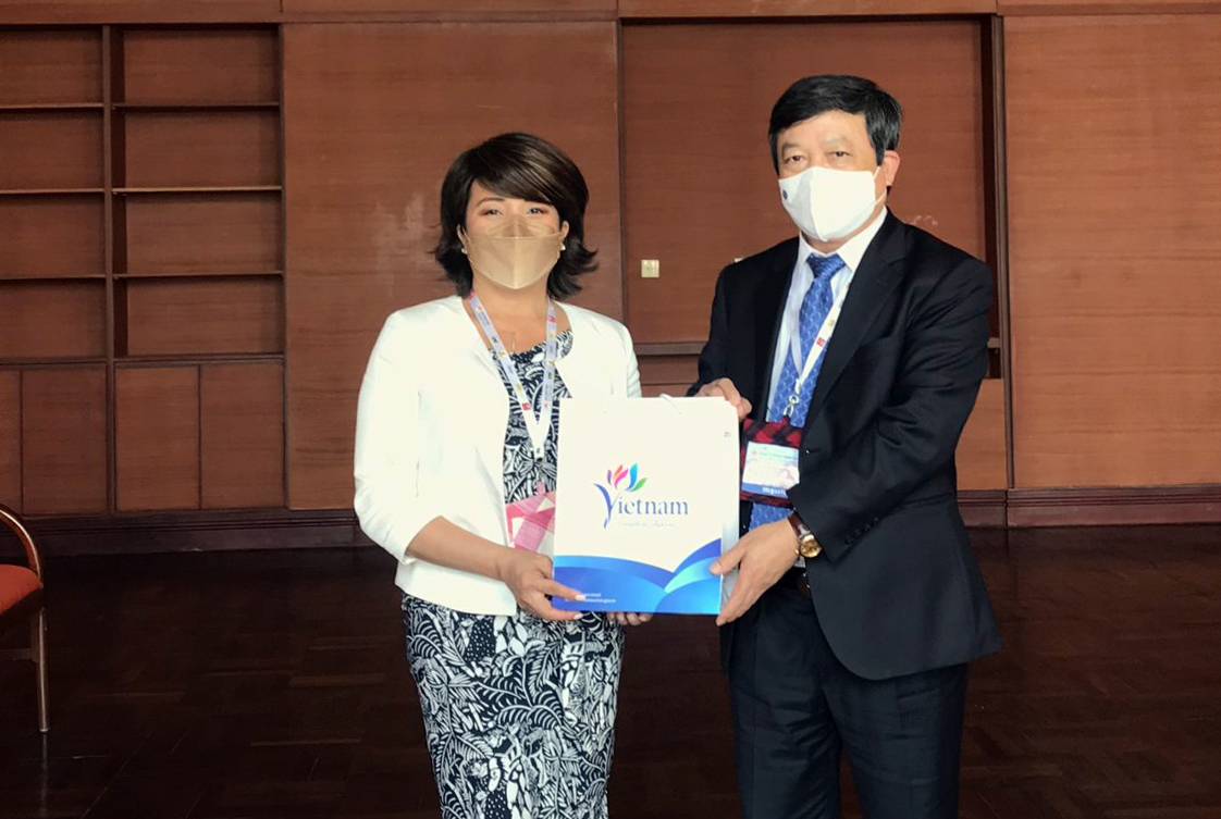 Các hoạt động bên lề của Thứ trưởng Đoàn Văn Việt  tại Diễn đàn Du lịch ASEAN 2022 - Ảnh 4.