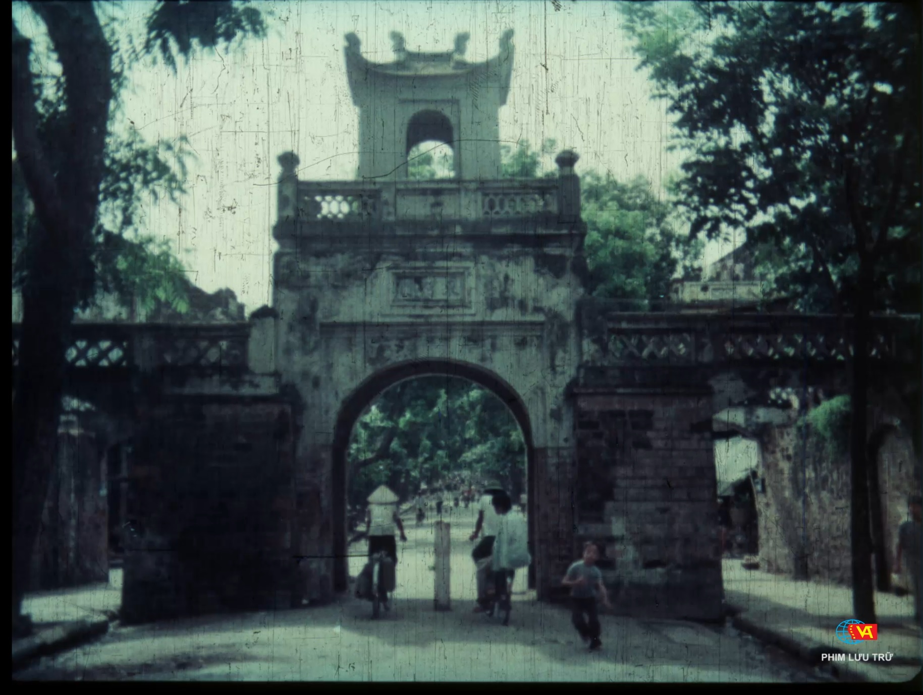 Hai bộ phim tài liệu đặc biệt về Hà Nội đến với khán giả nhân kỷ niệm 68 năm ngày Giải phóng Thủ đô - Ảnh 2.