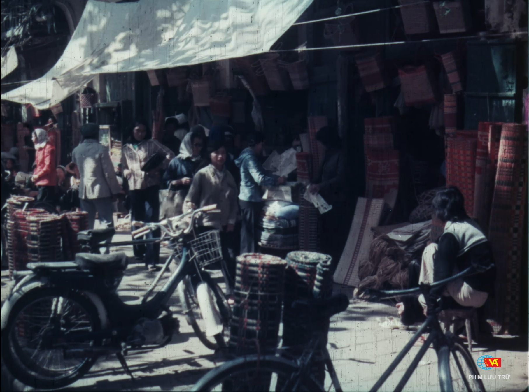Hai bộ phim tài liệu đặc biệt về Hà Nội đến với khán giả nhân kỷ niệm 68 năm ngày Giải phóng Thủ đô - Ảnh 1.