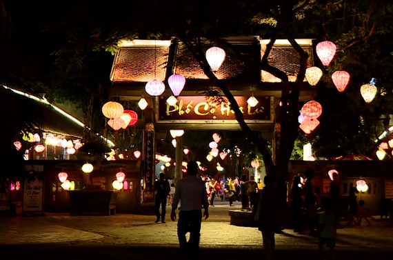 Ninh Bình tích cực khai thác giá trị văn hóa để thúc đẩy kinh tế du lịch ban đêm - Ảnh 2.