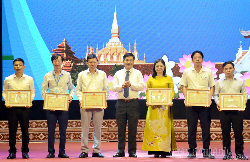 Bế mạc Ngày hội giao lưu văn hóa, thể thao và du lịch vùng biên giới Việt Nam - Lào lần thứ III - Ảnh 2.