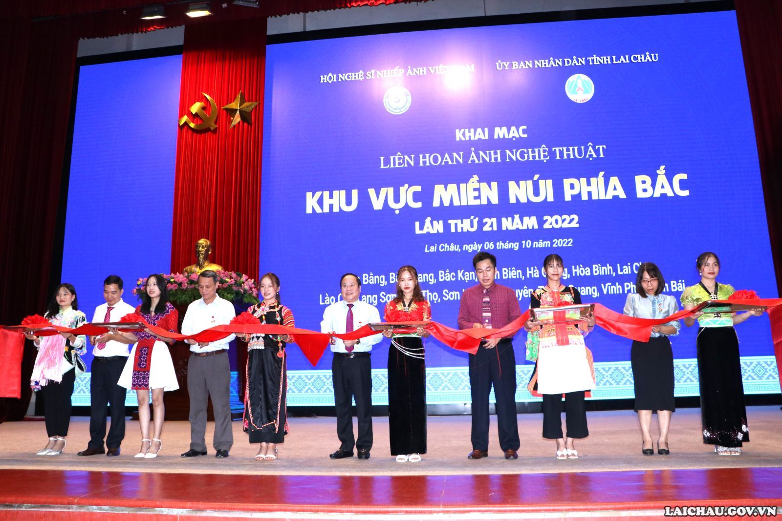 Khai mạc Liên hoan Ảnh nghệ thuật khu vực miền núi phía Bắc lần thứ 21 năm 2022 - Ảnh 1.