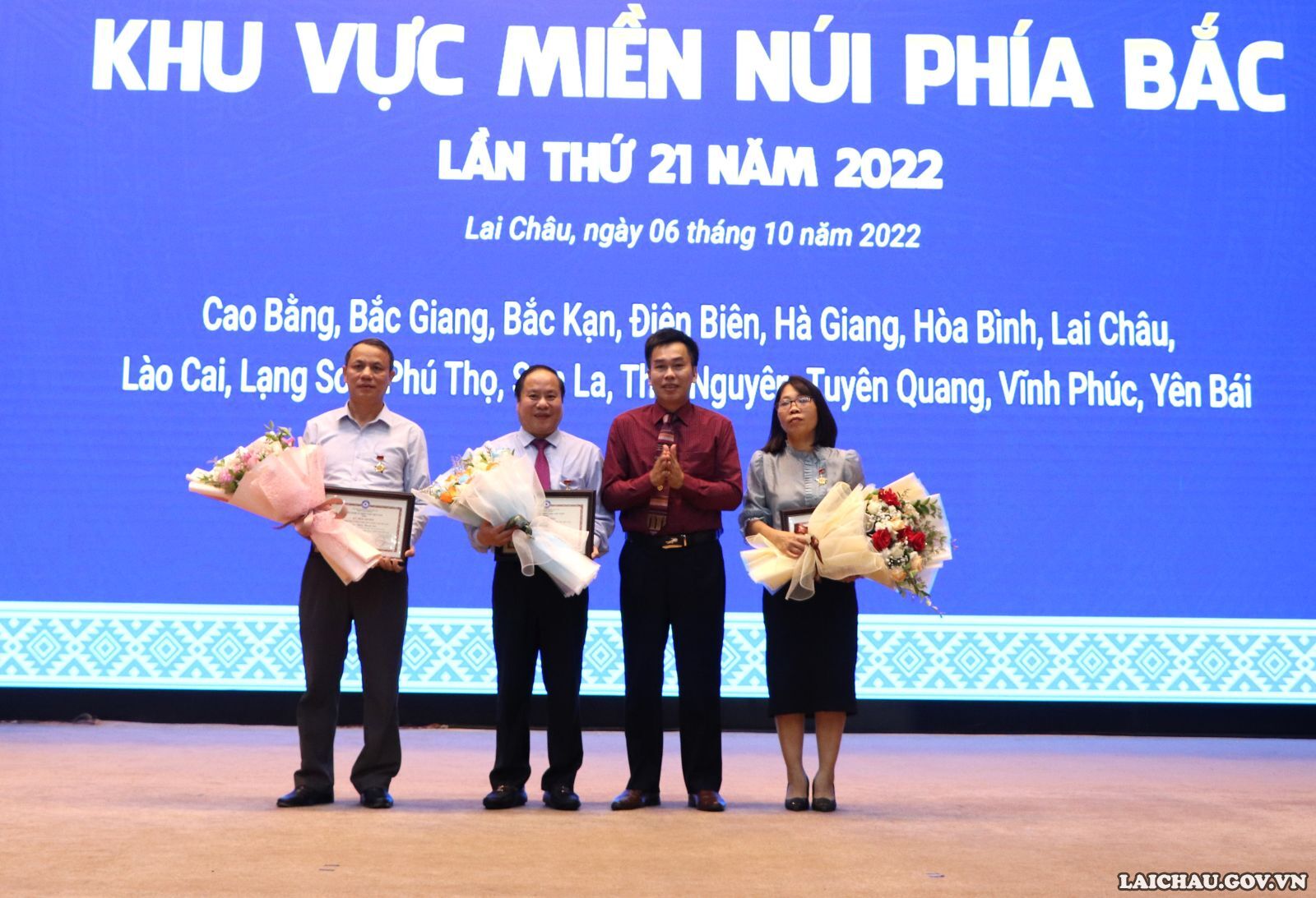 Khai mạc Liên hoan Ảnh nghệ thuật khu vực miền núi phía Bắc lần thứ 21 năm 2022 - Ảnh 7.