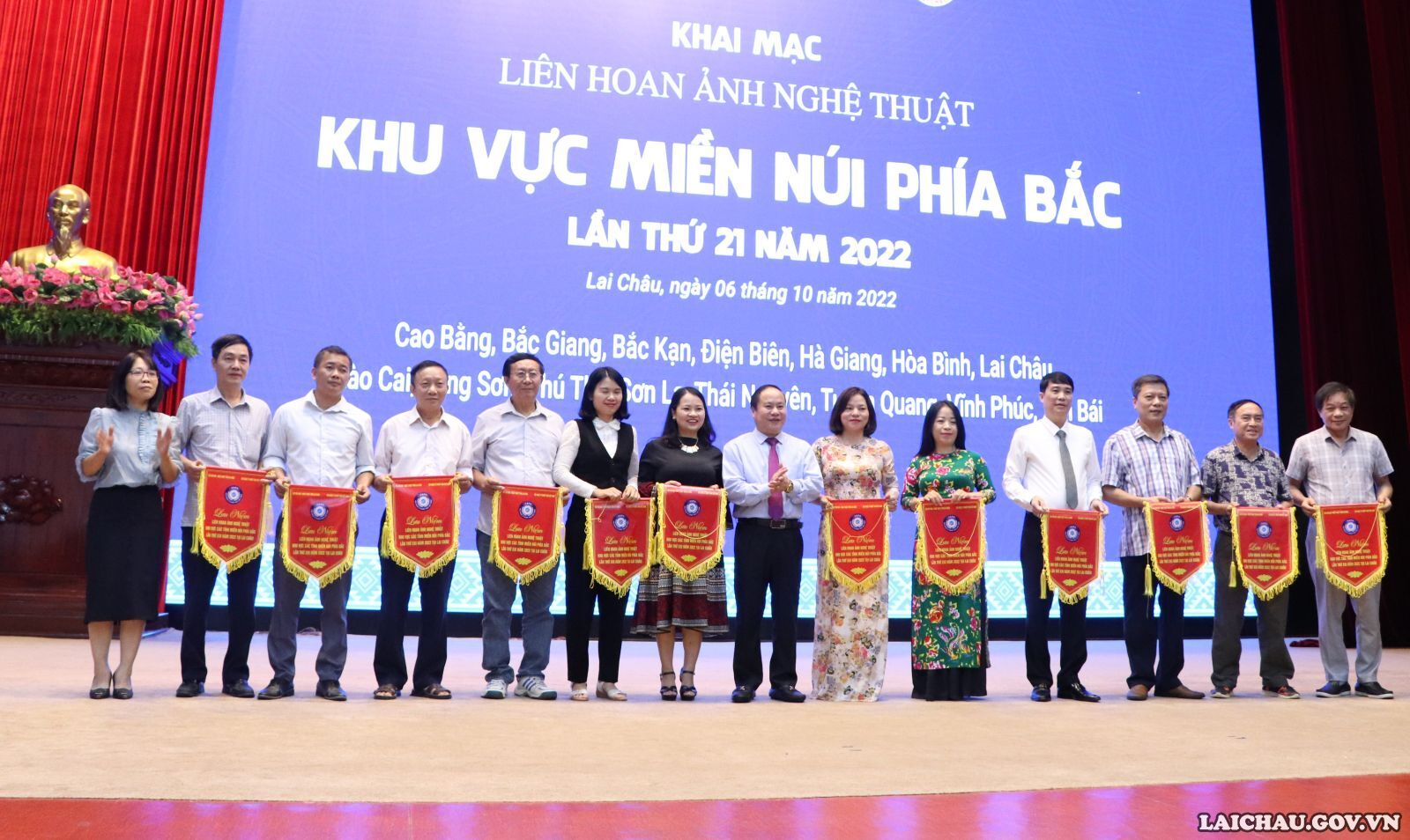 Khai mạc Liên hoan Ảnh nghệ thuật khu vực miền núi phía Bắc lần thứ 21 năm 2022 - Ảnh 6.