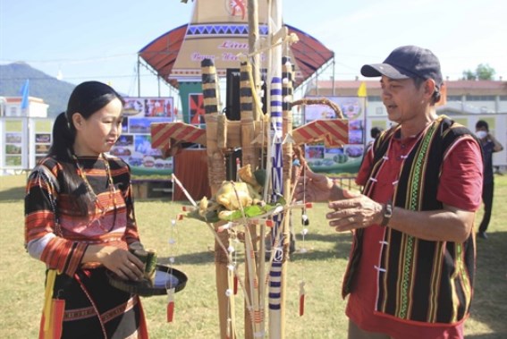 Giữ nét đẹp văn hóa truyền thống đồng bào thiểu số ở Bình Định - Ảnh 1.