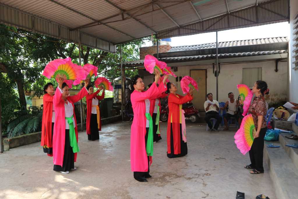 Quảng Ninh: Xây dựng đời sống văn hóa giàu bản sắc dân tộc - Ảnh 3.