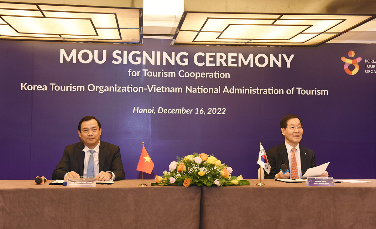 Việt Nam và Hàn Quốc ký kết hợp tác xúc tiến du lịch 2023 - 2024 - Ảnh 1.
