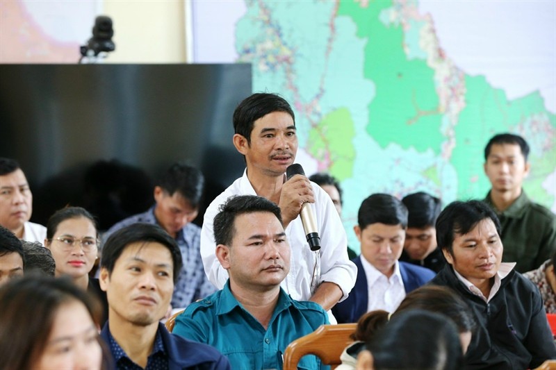 Tiếp xúc cử tri tại Kon Tum, Bộ trưởng Bộ VHTTDL Nguyễn Văn Hùng: Phải giữ cho bằng được văn hóa của đồng bào Xơ Đăng bản địa - Ảnh 7.