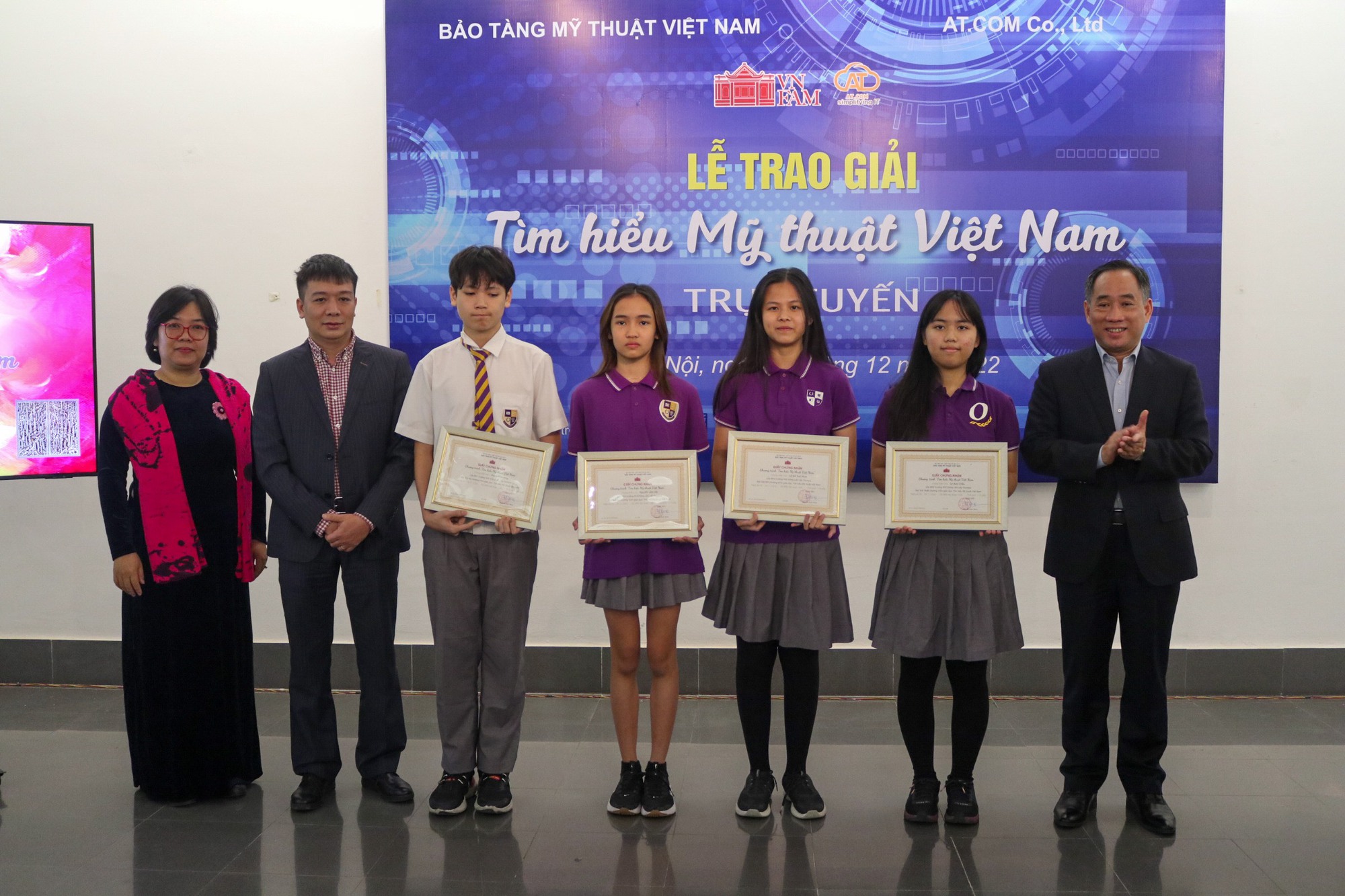 Trao giải thưởng chương trình Tìm hiểu mỹ thuật Việt Nam - Ảnh 3.