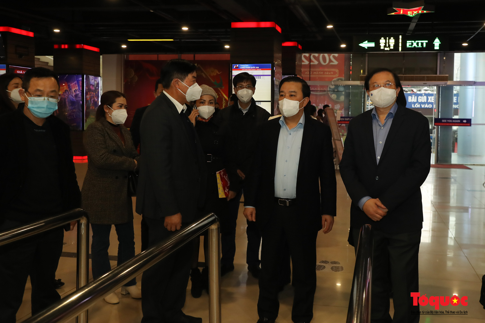 Thứ trưởng Tạ Quang Đông kiểm tra công tác phòng dịch Covid 19 tại một số cụm rạp chiếu phim ở Hà Nội - Ảnh 16.
