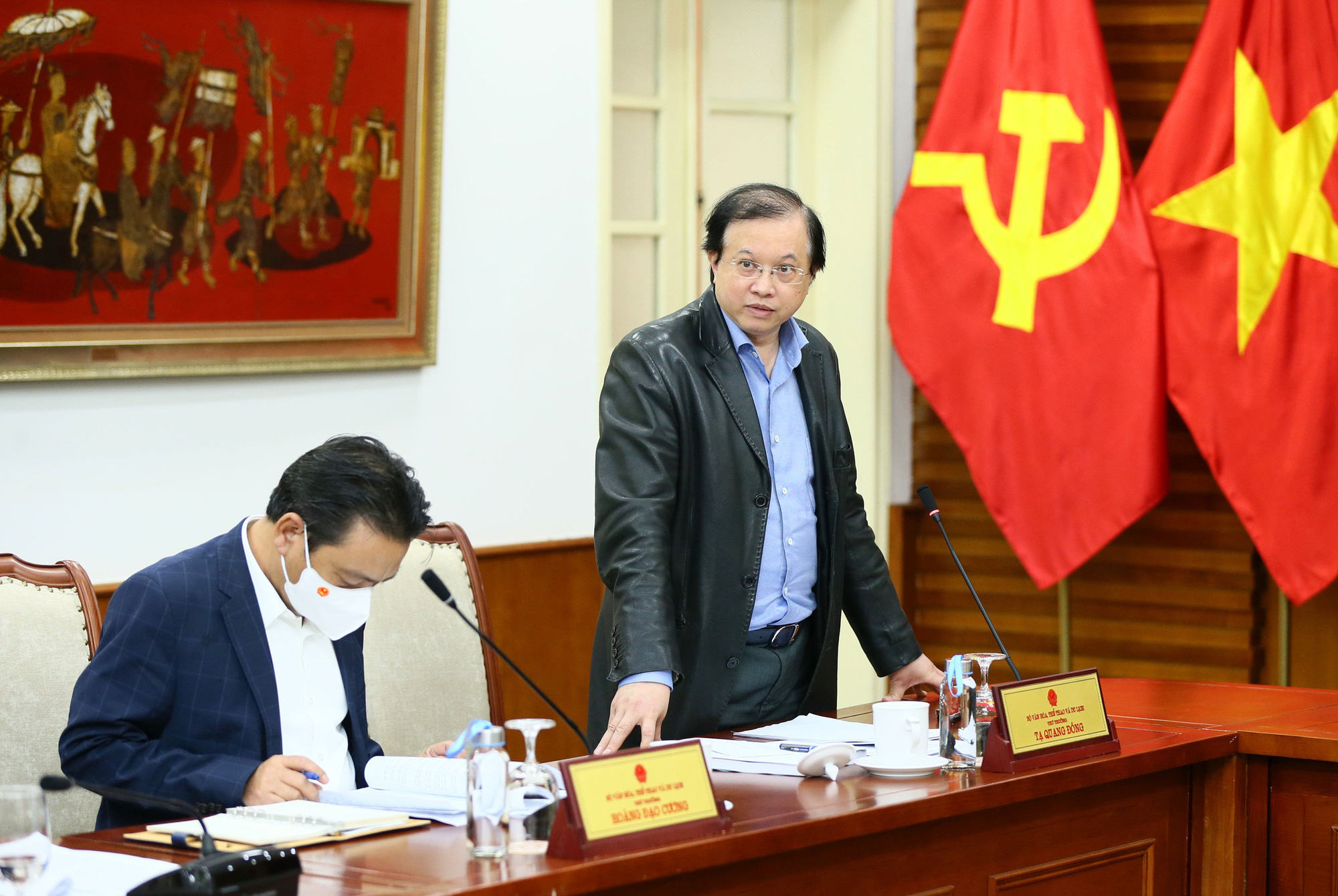 Bộ trưởng Nguyễn Văn Hùng nêu 6 nhiệm vụ trong tâm khi xây dựng Chương trình quốc gia về phát triển văn hóa - Ảnh 4.