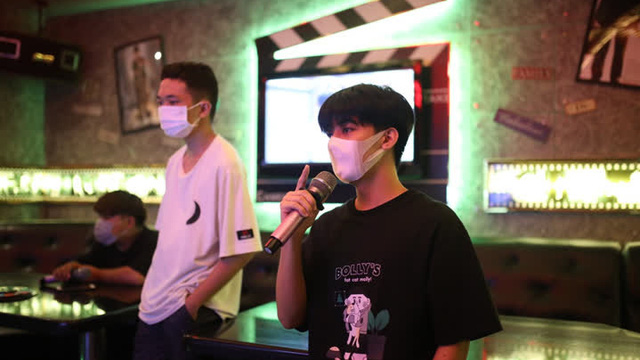 Tổ chức triển khai Kế hoạch mở cửa lại các hoạt động kinh doanh dịch vụ karaoke, vũ trường - Ảnh 1.