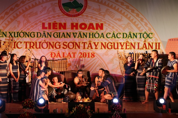 Liên hoan Diễn xướng dân gian văn hóa các dân tộc khu vực Trường Sơn-Tây Nguyên lần thứ III - Ảnh 1.