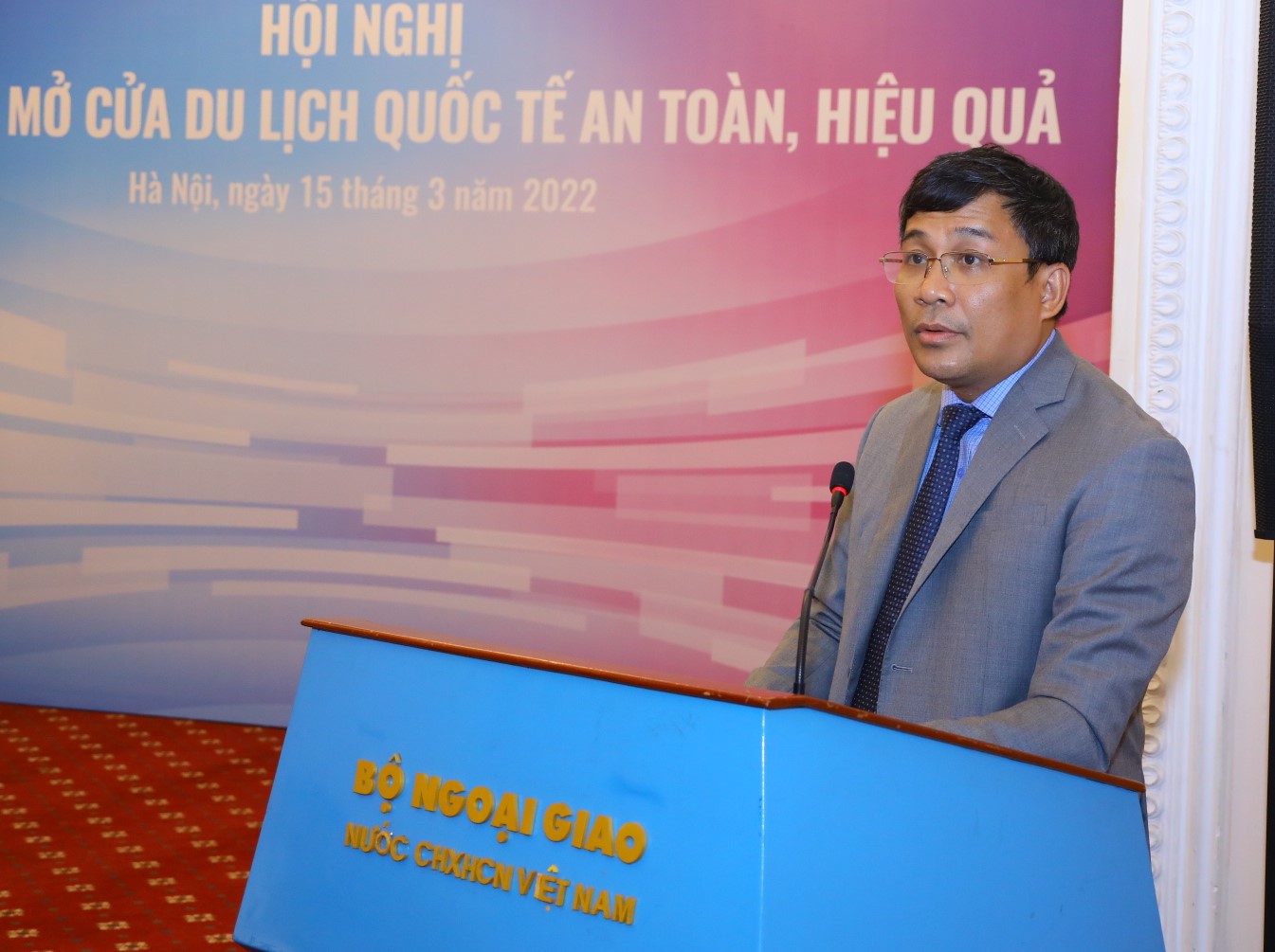 Phó Thủ tướng Vũ Đức Đam: Các cơ quan đại diện Việt Nam ở nước ngoài cần tích cực đấu nối, xúc tiến mở lại các hoạt động du lịch - Ảnh 2.