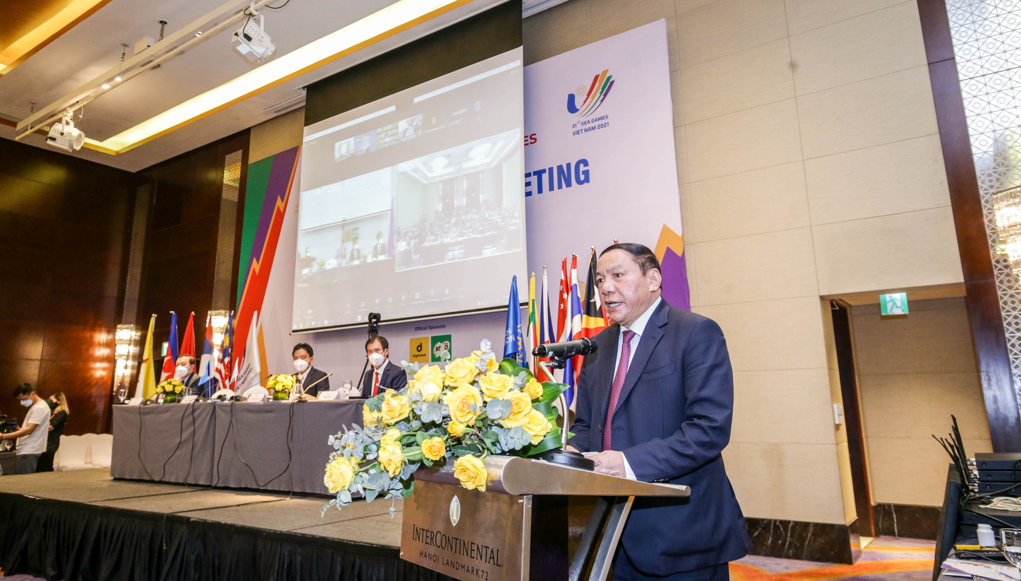 Bộ trưởng Nguyễn Văn Hùng: Việt Nam mong muốn nhận sự chung tay, sẻ chia để SEA Games 31 được tổ chức an toàn, thành công, tạo nhiều ấn tượng tốt đẹp - Ảnh 2.