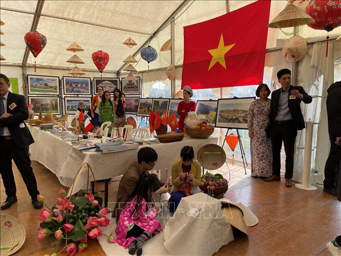 Văn hóa Việt Nam nổi bật trong Ngày hội Pháp ngữ tại Pháp - Ảnh 1.