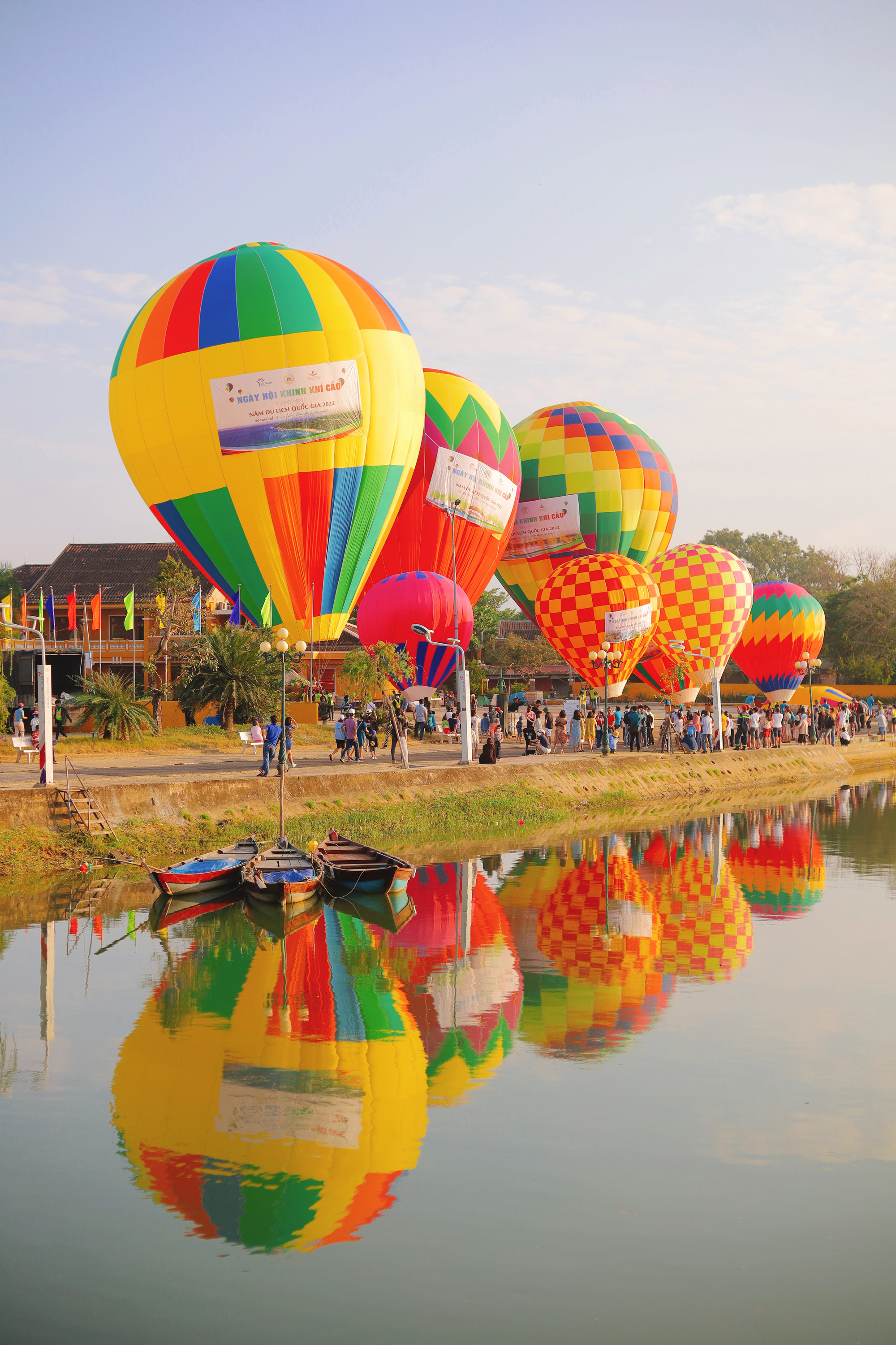 Rực rỡ sắc màu “Ngày hội khinh khí cầu” bên sông Hoài - Ảnh 5.