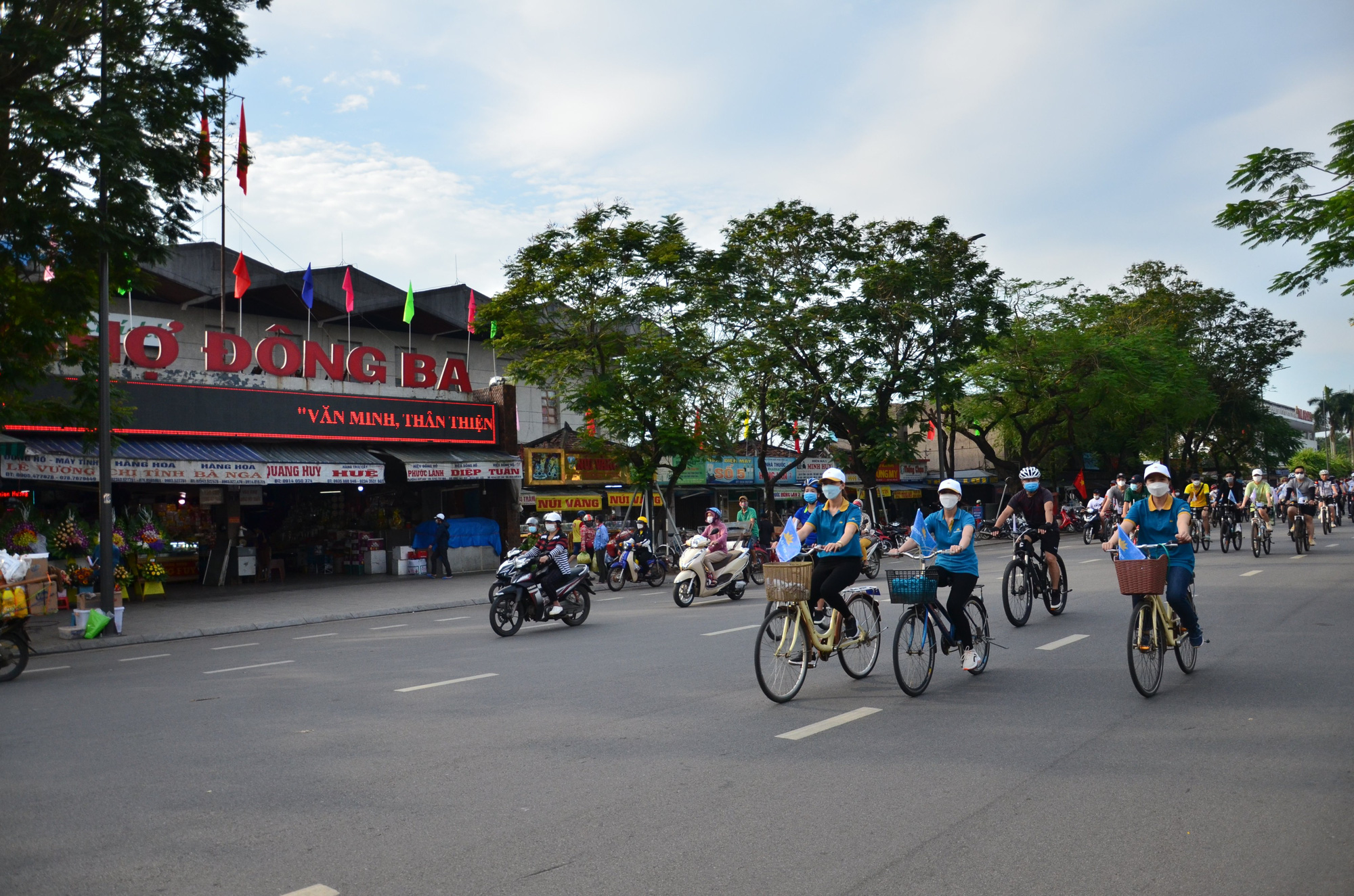 Người dân, du khách cùng đạp xe vì du lịch và môi trường - Ảnh 7.