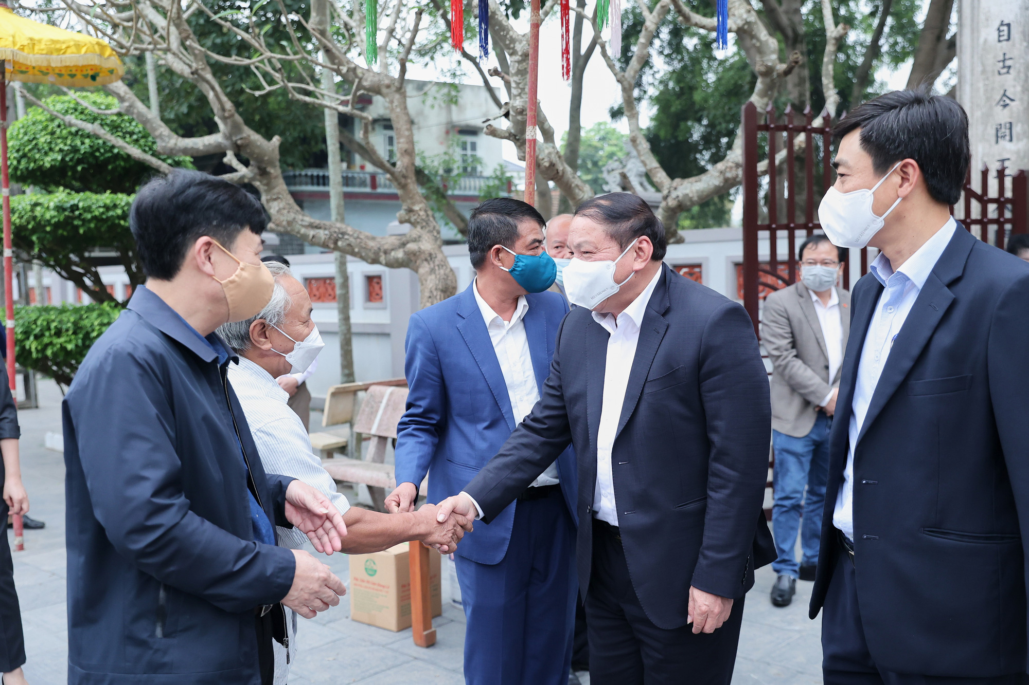 Hình ảnh Bộ trưởng Nguyễn Văn Hùng thăm một số thiết chế văn hóa và công trình tổ chức SEA Games 31 tại tỉnh Phú Thọ - Ảnh 1.