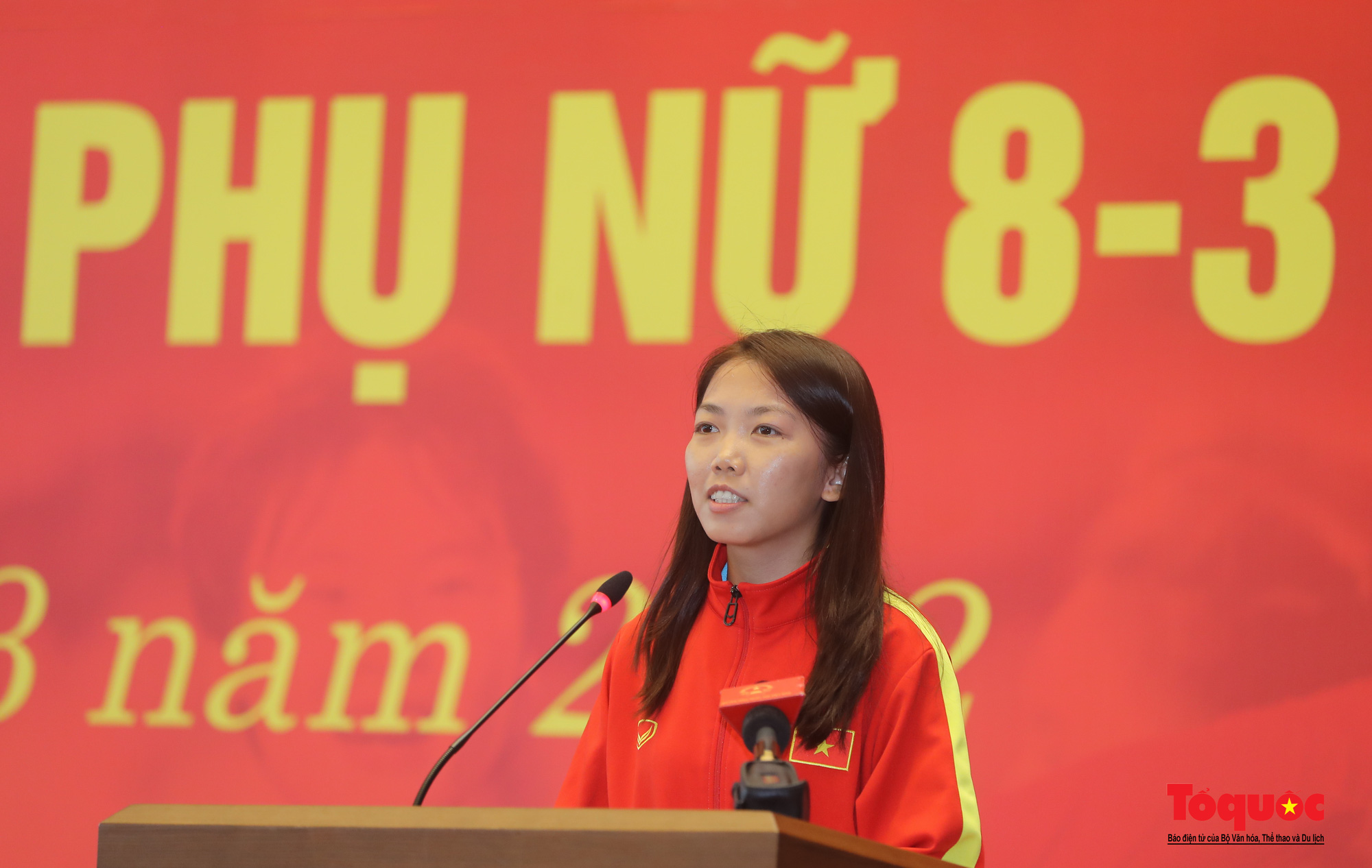 Chủ tịch Quốc hội Vương Đình Huệ gặp mặt Đội tuyển Bóng đá nữ Việt Nam - Ảnh 8.